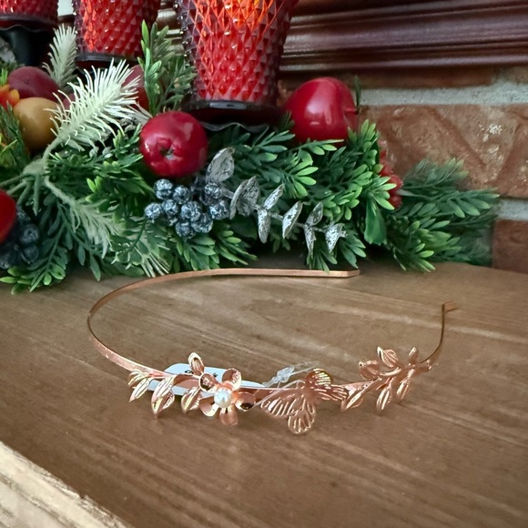 Rose Gold Butterfly Pearl Leaf Headband Accessory NWT‼️FINAL SALE - Picture 7 of 9